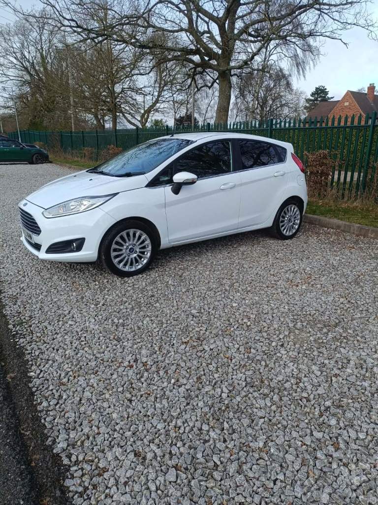 Ford, FIESTA, Hatchback, 2013, Manual, 998 (cc), 5 doors