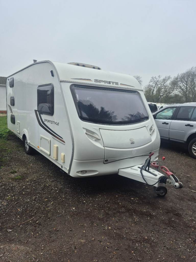 Sprite sportstyle s6 caravan, 6 birth, triple bunk bed