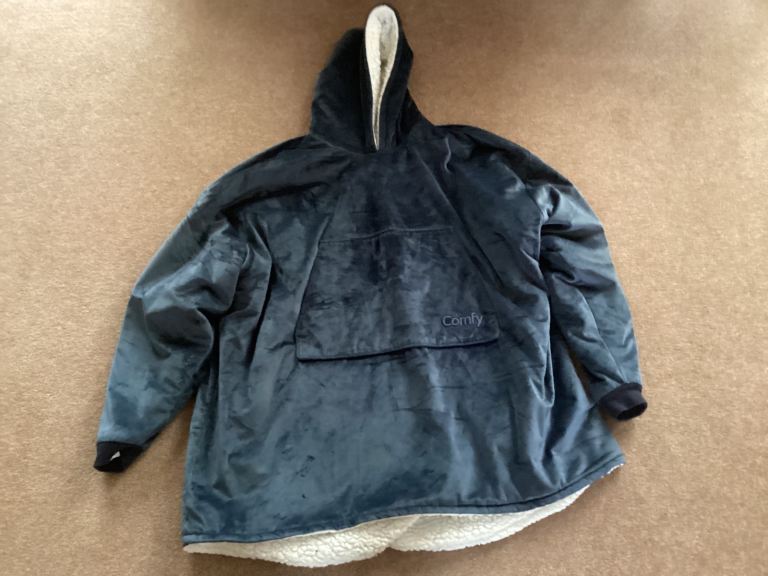 Comfy Oversized Hoodie Blanket – Blue, Good Condition