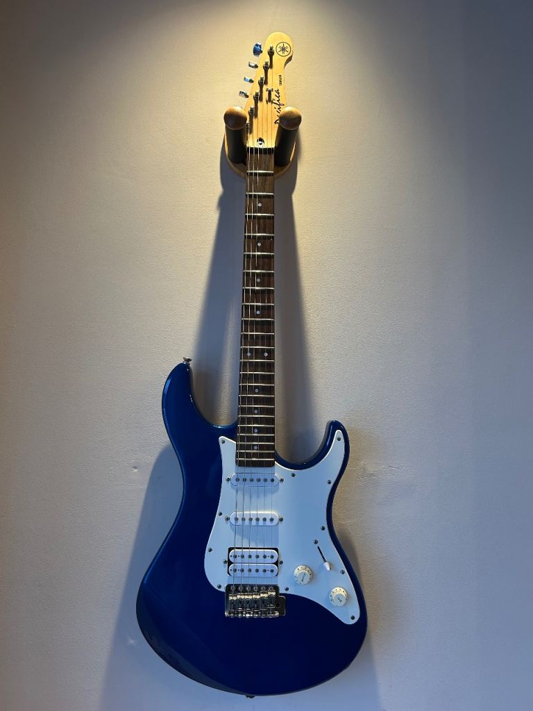 Yamaha Pacifica Electric Guitar