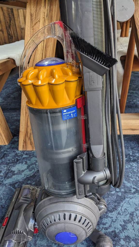 Dyson dc40 upright vacuum cleaner 
