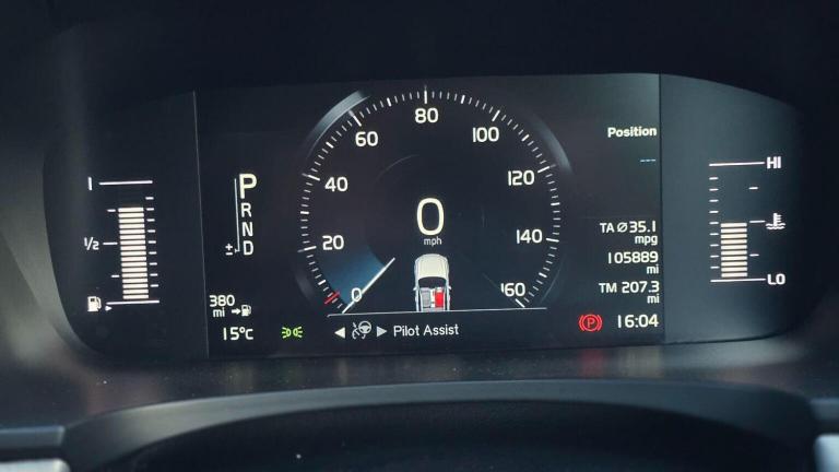 VOLVO S90 2.0 D4 Momentum Auto Euro 6 (s/s) 4dr 2018