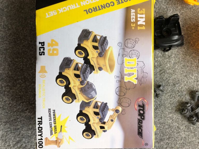 DIY remot control construction truck set.