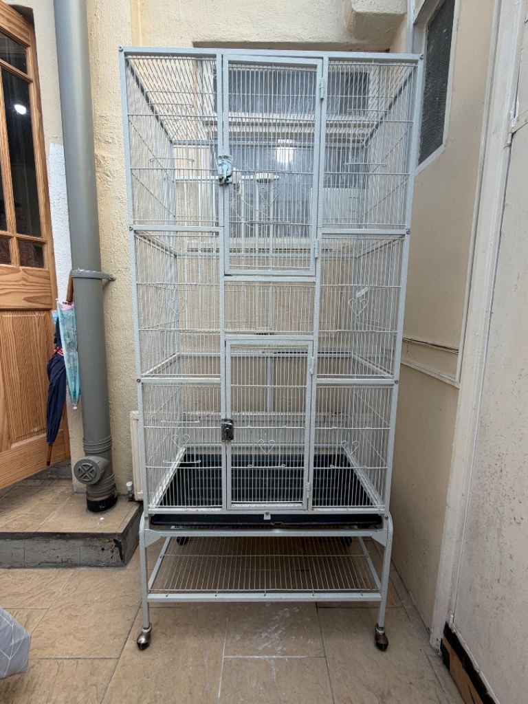 Big size bird cage with stand and budggie toys 