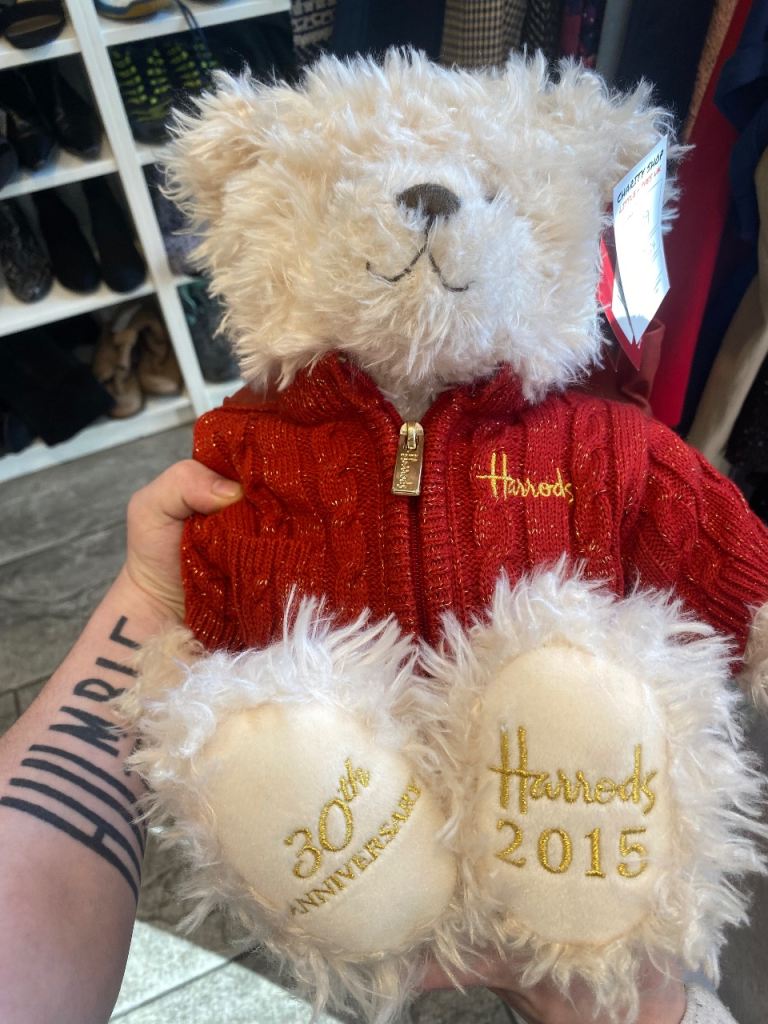Collectible teddy bear 