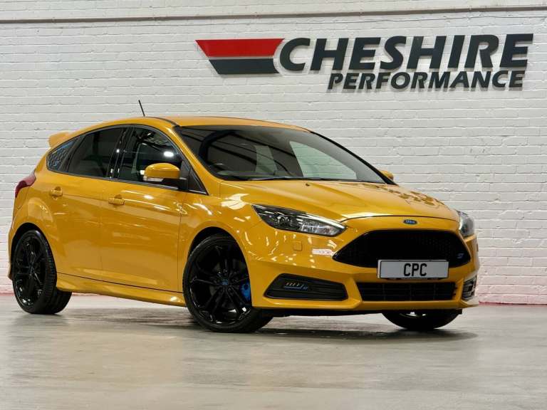 2018 Ford Focus 2.0 T EcoBoost ST-3 5dr - 2 Owners+Style Pack+Black Pack+19s+Sony Sound+Fol Hatch...