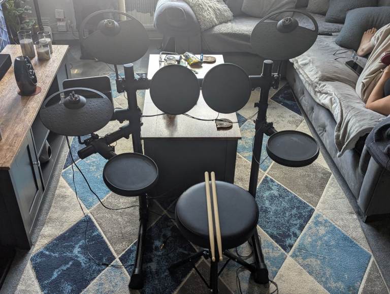 Yamaha DTX drum kit 