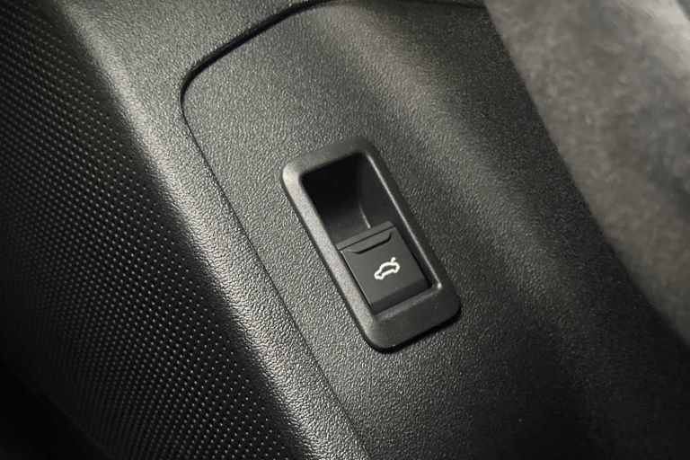 2025 Audi A6 370kW S6 Quattro 100kWh Launch Edition 5dr Auto Estate Electric Automatic