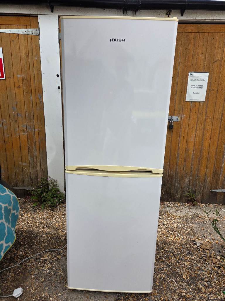 Fridge freezer BUSH. Delivery 