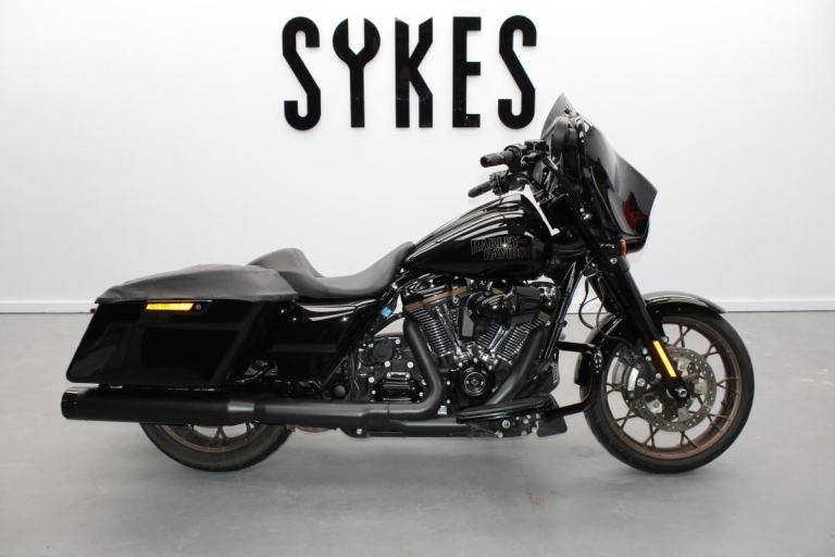 2023 Harley-Davidson FLHXST Touring Street Glide ST in Vivid Black