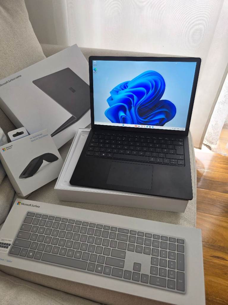 Microsoft Surface Laptop 3  I7 10th 16gb 512gb Bundle With Keyboard And Mouse