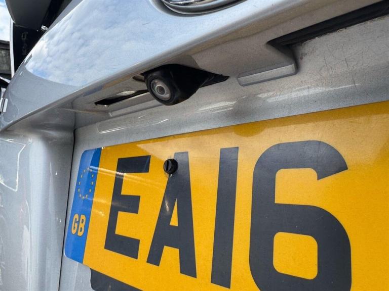 2016 Toyota Prius 1.8 VVT-h Active CVT Euro 6 (s/s) 5dr Hatchback Petrol/Ele Automatic