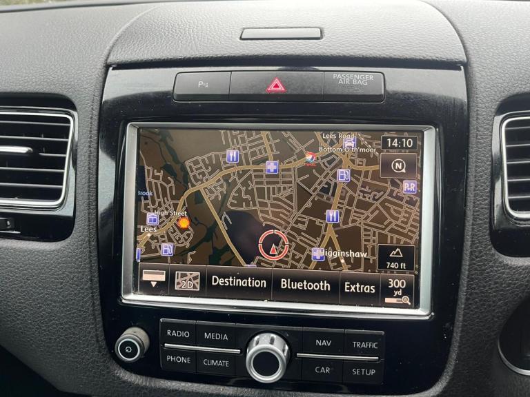 2014 Volkswagen Touareg 3.0 TDI V6 BlueMotion Tech R-Line Tiptronic 4WD Euro 5 (s/s) 5dr ESTATE D...