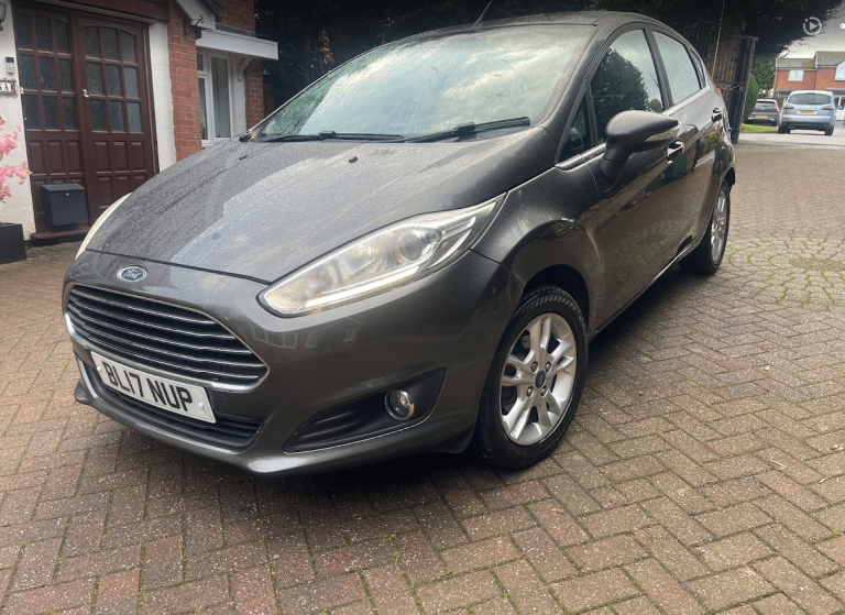 Ford, FIESTA, Hatchback, 2017, Manual, 998 (cc), 5 doors gray 