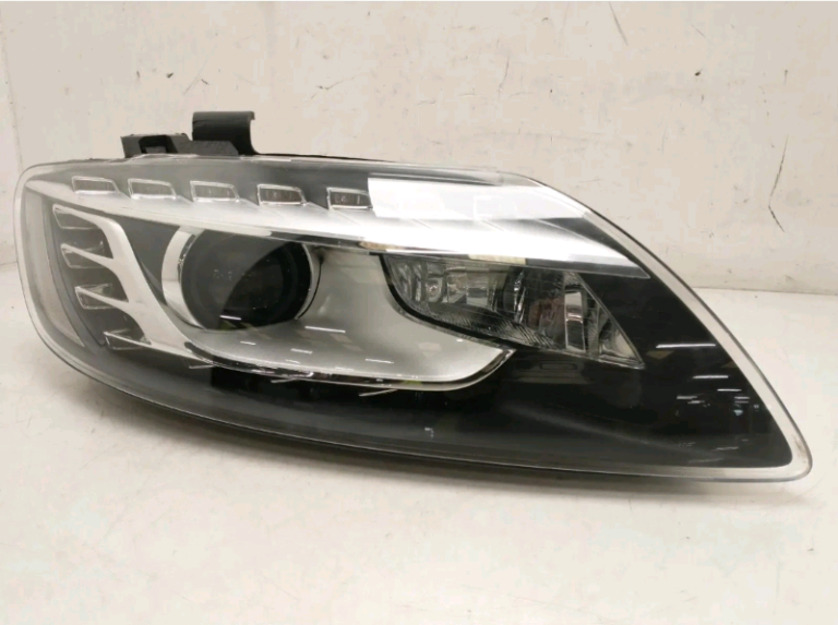 AUDI Q7 - 4L - LED HEADLIGHT - DRIVERSIDE - COMPLETE 