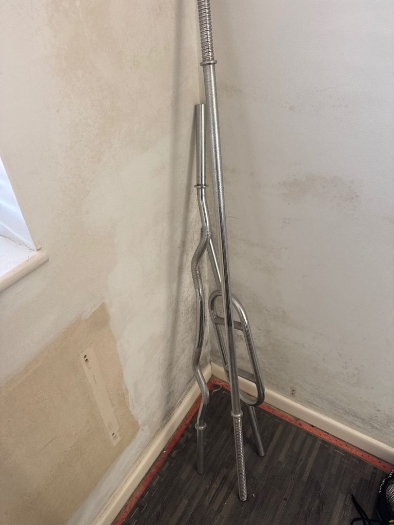 Various 1 inch barbells