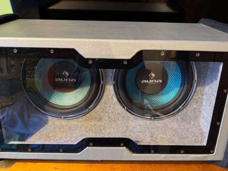 Twin 12” Auna Subwoofer Box – Good Condition
