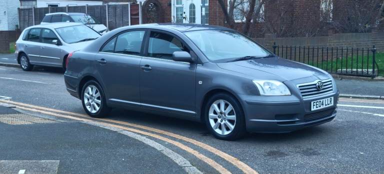 Toyota Avensis 72k miles 1.8ulez free like new