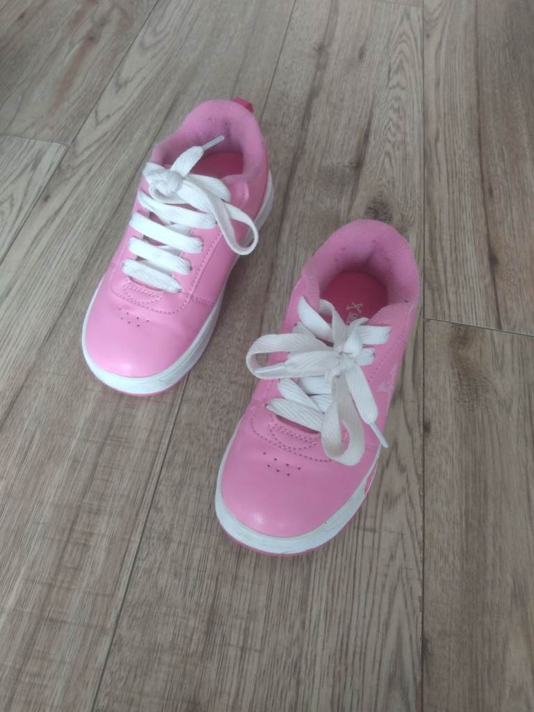Kids Heeleys (Size 11?)