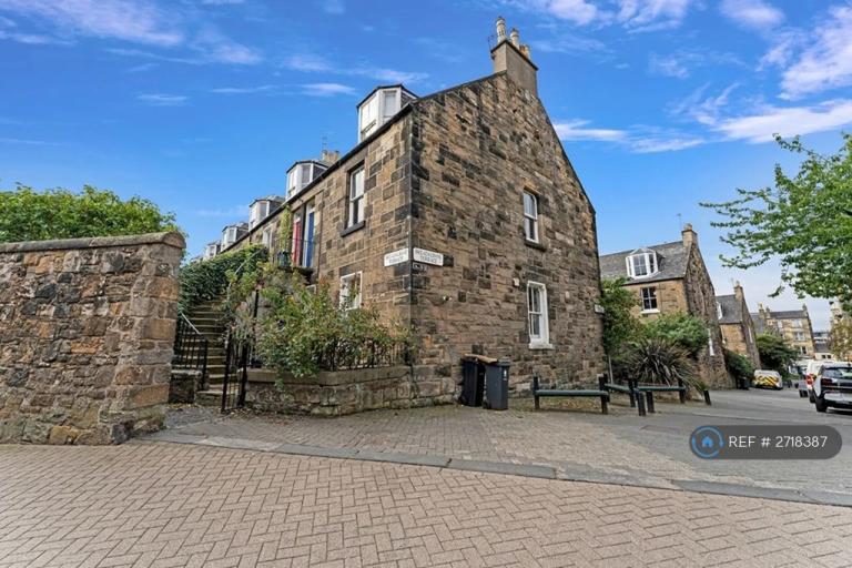 3 bedroom flat in Breadalbane Terrace, Edinburgh, EH11 (3 bed) (#2718387)