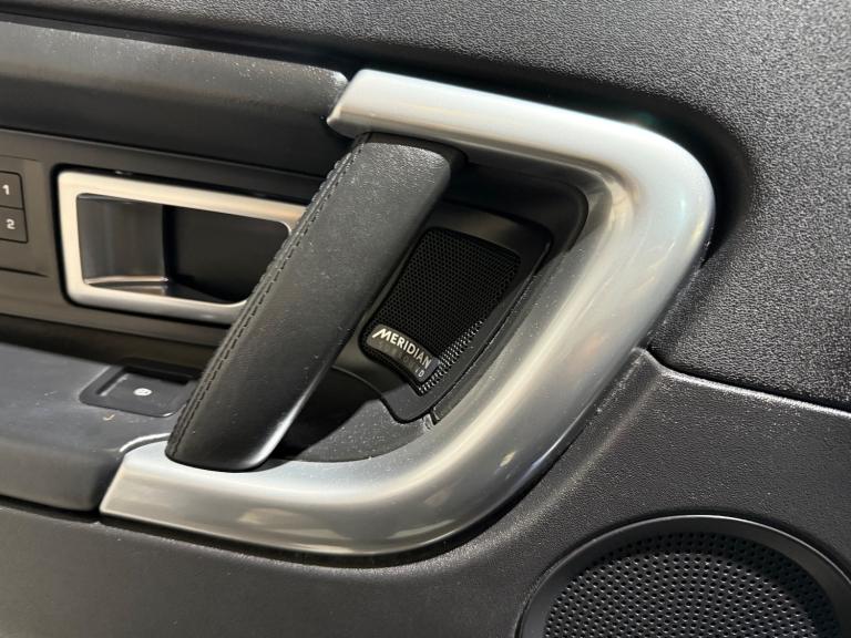 2016 Land Rover Discovery Sport 2.0 TD4 HSE Luxury SUV 5dr Diesel Auto 4WD Euro