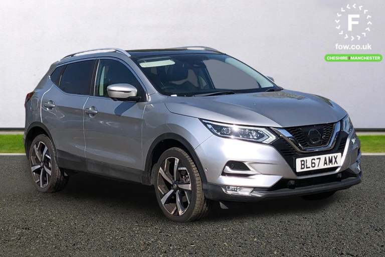 2017 Nissan Qashqai 1.2 DiG-T Tekna [Glass Roof Pack] 5dr Xtronic SUV PETROL Automatic