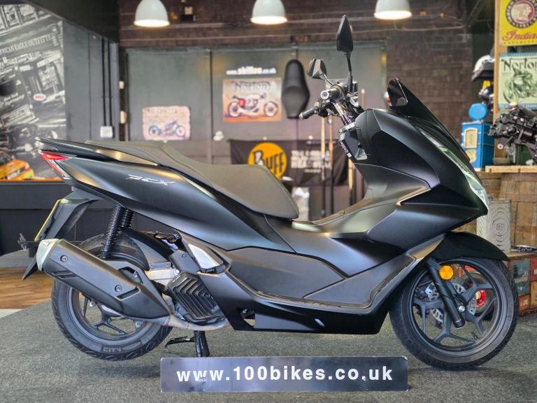 2023 HONDA WW 125 A-P PCX 125cc SCOOTER 3,600 MILE'S 
