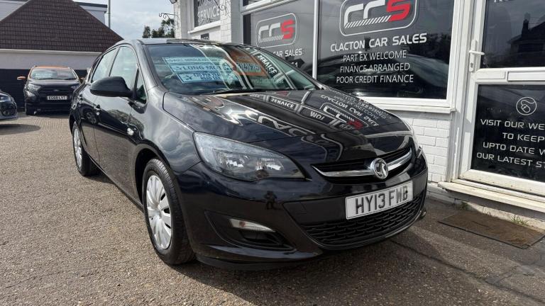 2013 Vauxhall Astra 1.7 CDTi ecoFLEX Exclusiv Hatchback 5dr Diesel Manual Euro 5 (s/s) (110 ps) H...