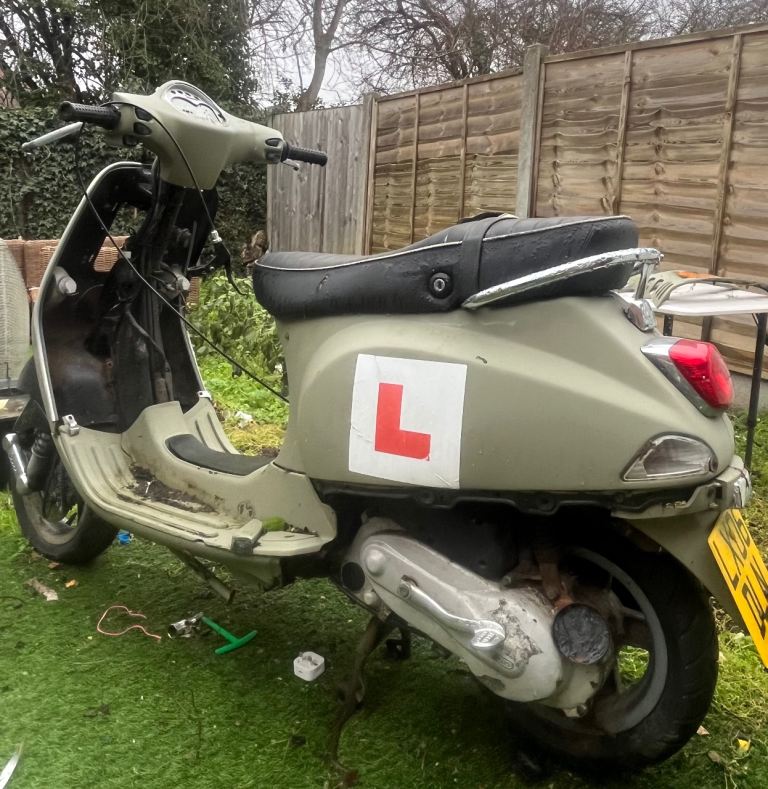 Piaggio, VESPA, 2006, 49 (cc)