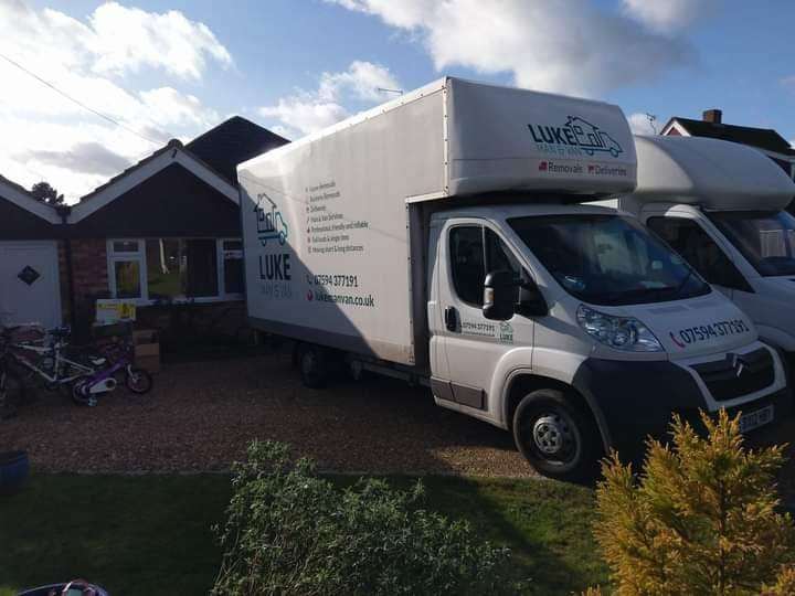 Aylesbury Professional house removals / man and van / single item delivery 