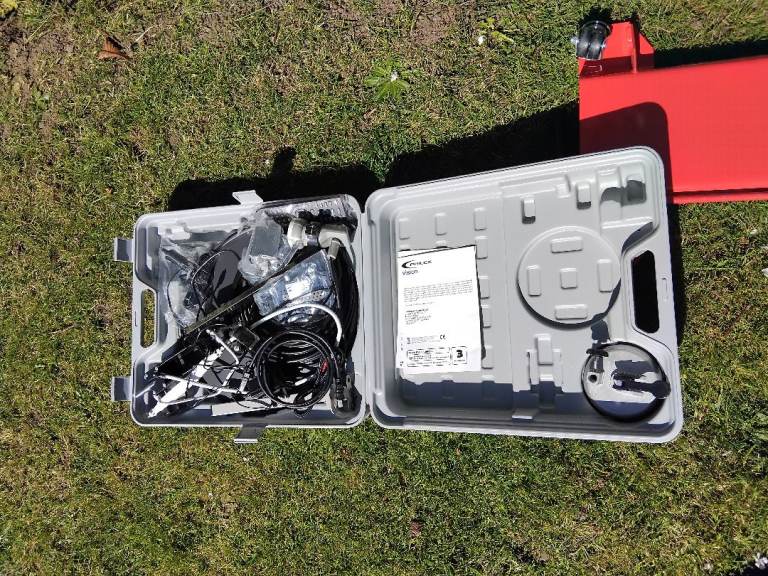 Mobile sattelite dish kit