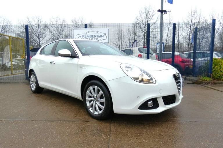 2016 Alfa Romeo Giulietta 2.0 JTDM-2 Business Edition Hatchback 5dr Diesel Manual Euro 6 (s/s) (1...