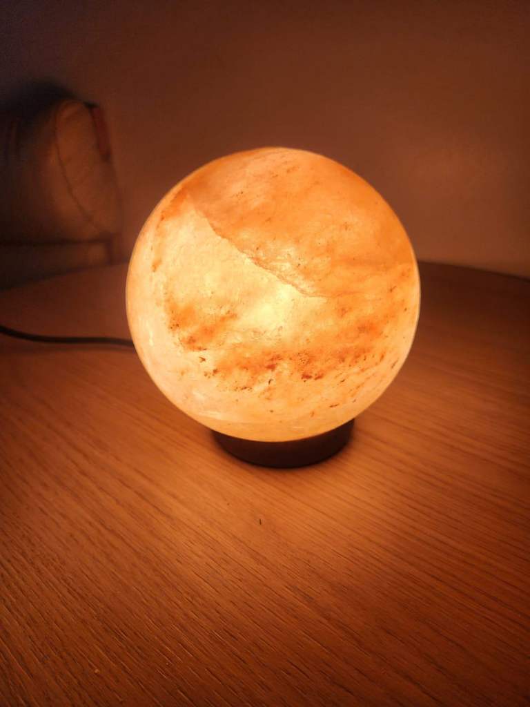 Himalayan Crystal Salt Lamp -Round
