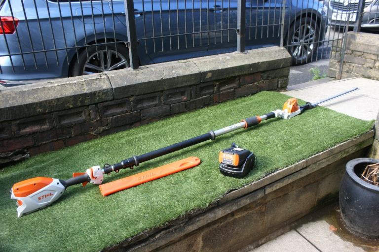 2025 STIHL HLA 86 Cordless Telescopic Long-reach Hedge Trimmer excellent condition perfect working