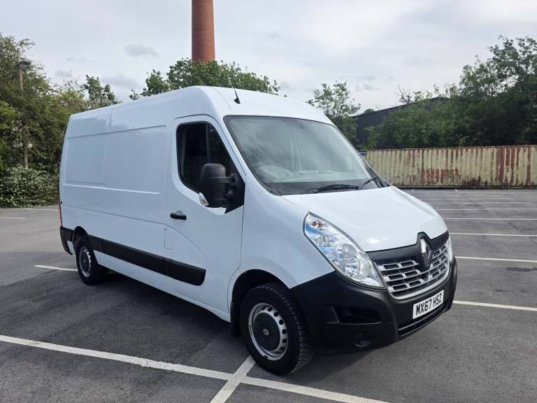 2018 Renault Master MM35dCi 130 Business Medium Roof Van PANEL VAN DIESEL Manual