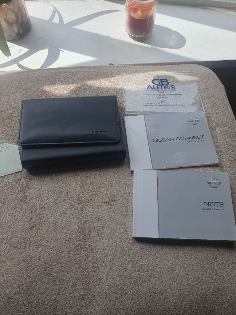 Nissan note handbooks
