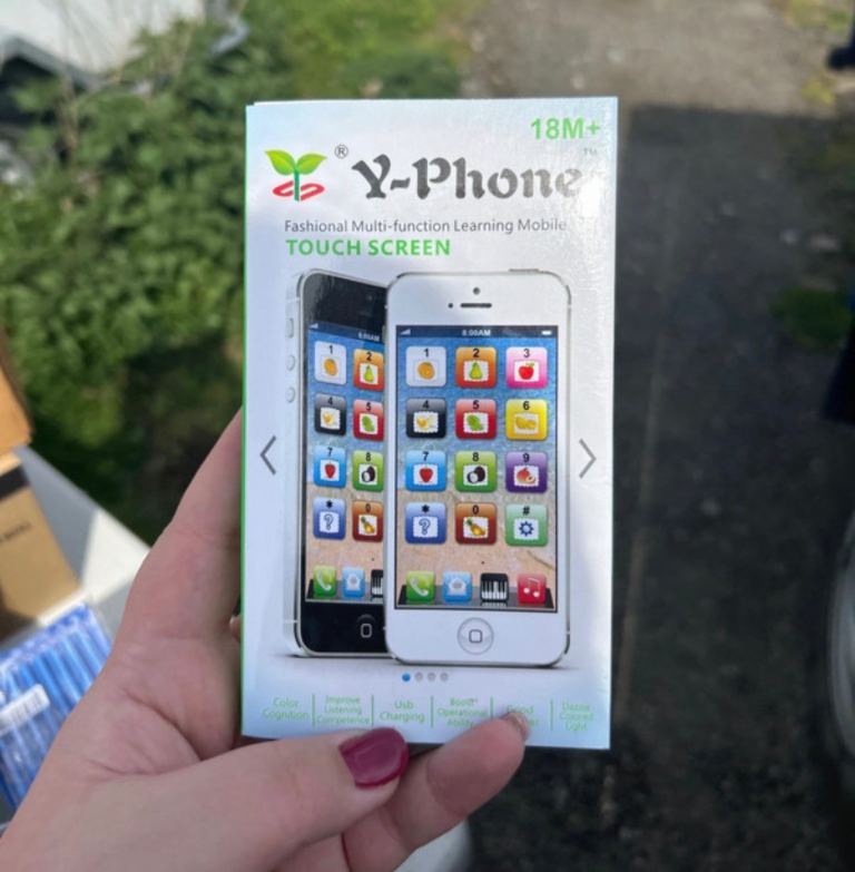 Baby’s fake mobile phone 