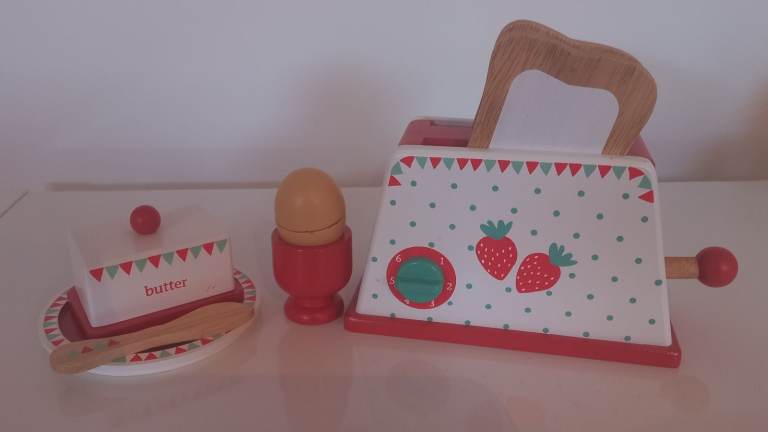 GREAT LITTLE TRADING COMPANY BREAKFAST SET