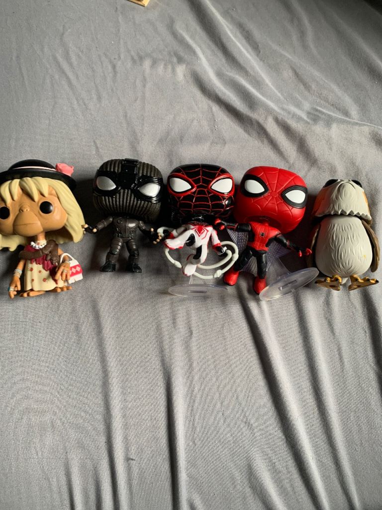5 Mixed Funko Pops 