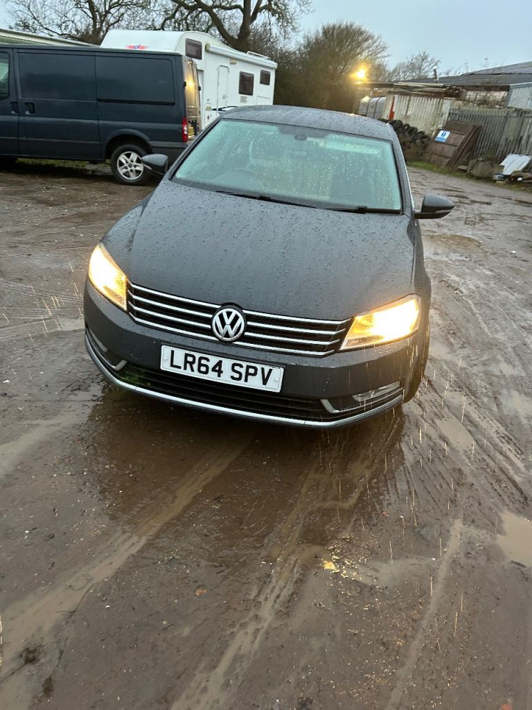 Volkswagen, PASSAT, Saloon, 2014, Manual, 1598 (cc), 4 doors