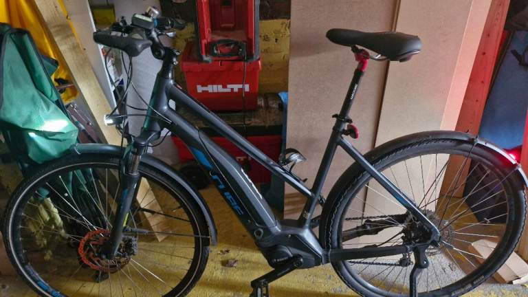 Cube electric bike