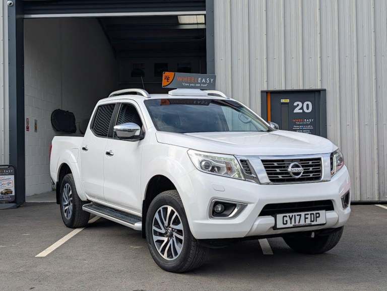 2017 Nissan Navara 2.3 dCi Tekna 4WD Euro 6 (s/s) 4dr PICK UP Diesel Manual