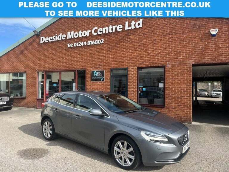 2017 Volvo V40 2.0 D2 Inscription Hatchback 5dr Diesel Manual Euro 6 (s/s) (120 ps) Hatchback Die...