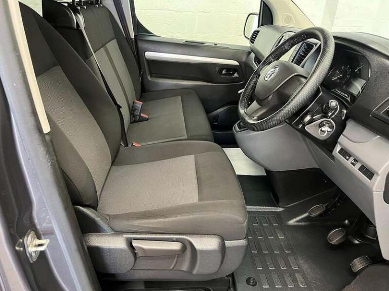 2020 Vauxhall Vivaro 3100 2.0d 120PS Sportive H1 D/Cab PANEL VAN DIESEL Manual