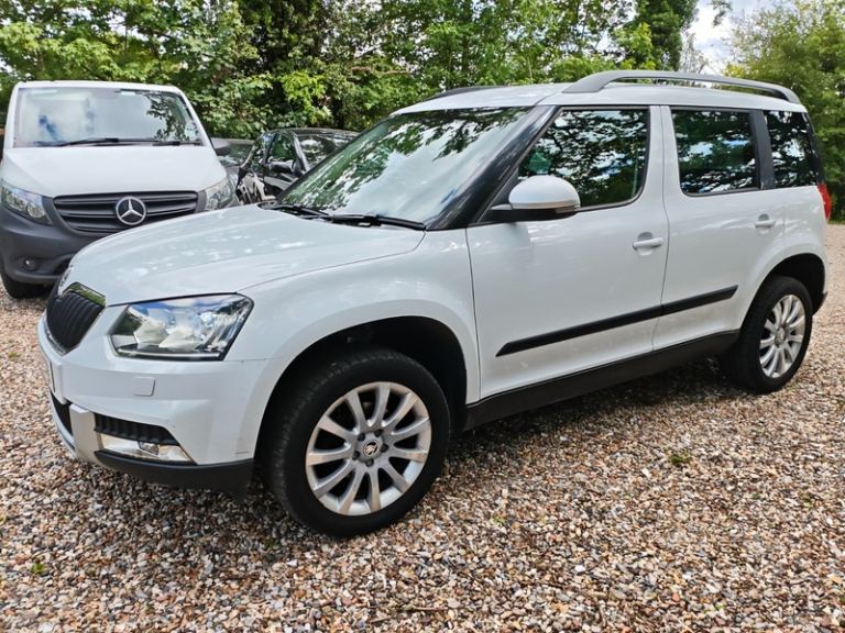 Skoda Yeti ELEGANCE TSI DSG auto automatic ulez compliant hpi all clear
