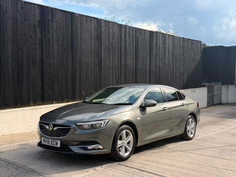 Vauxhall, INSIGNIA, Hatchback, 2018, Manual, 1598 (cc), 5 doors