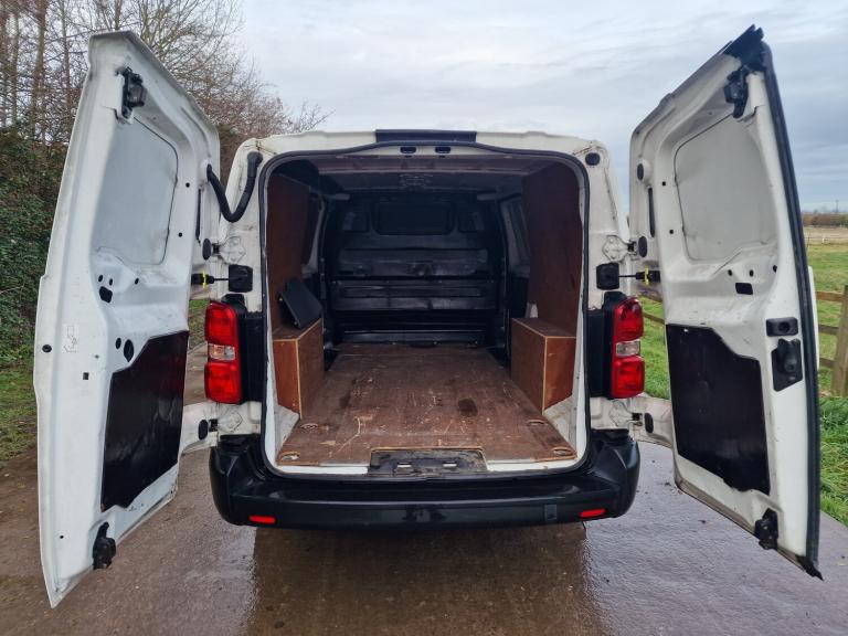 2020 Vauxhall Vivaro LWB  Low 110k Miles  Spares Repairs  ULEZ  Clean Body