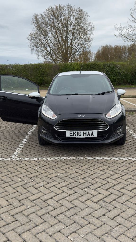 Ford, FIESTA, Hatchback, 2016, Manual, 1241 (cc), 3 doors