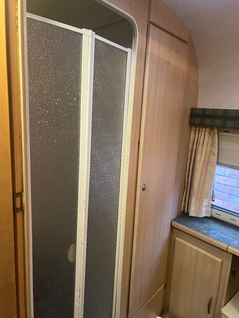 Elddis Hurricane with awning. Can deliver.