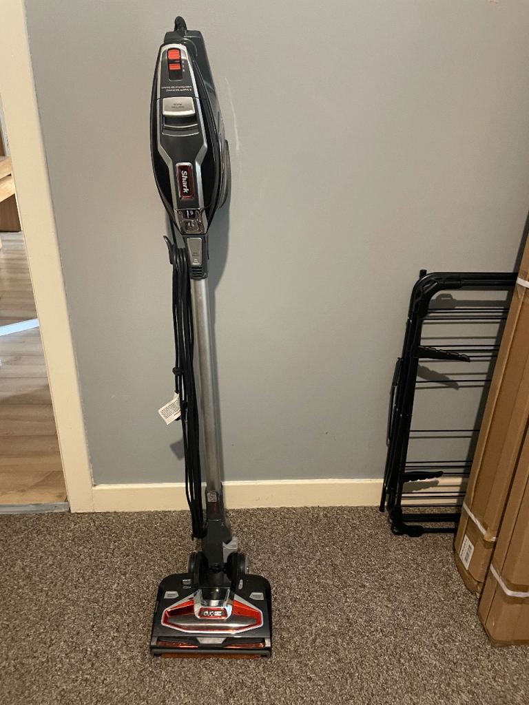 Shark hoover 